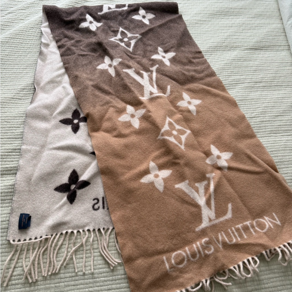 Louis Vuitton Tan And Cream Monogram Scarf